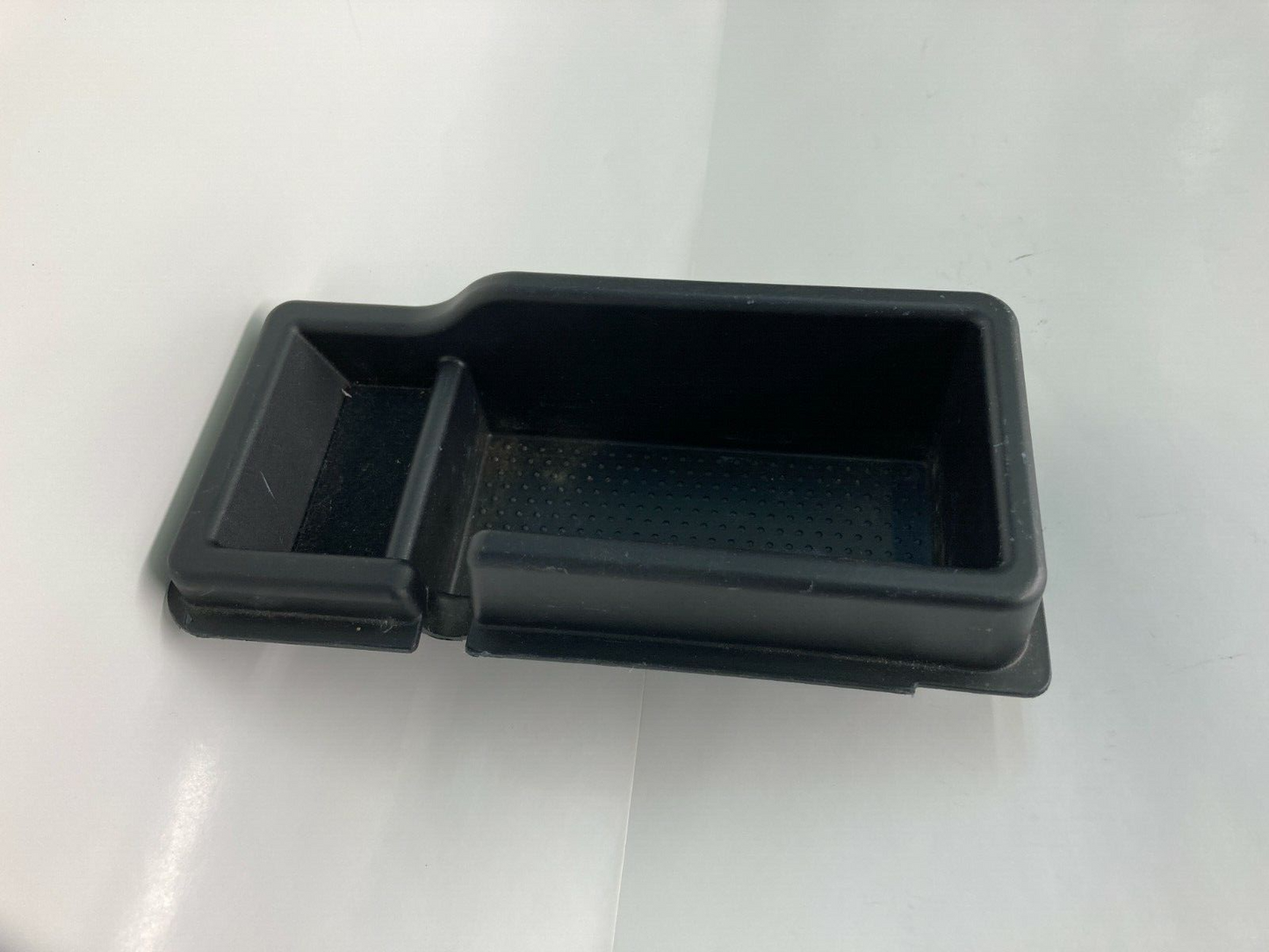 00-04 Mitsubishi Montero Sport Center Console Storage Compartment Tray MR471865