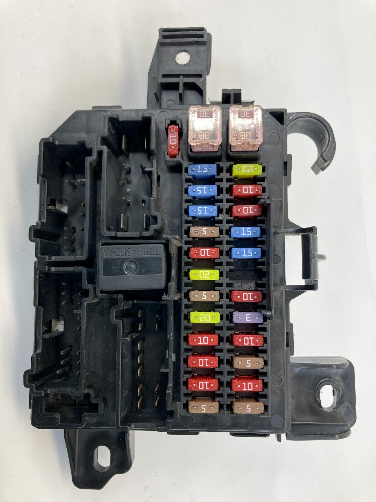 2002 2003 2004 Honda CR-V 2.4L L4 AT Engine Compartment Fuse Relay Box Fusebox