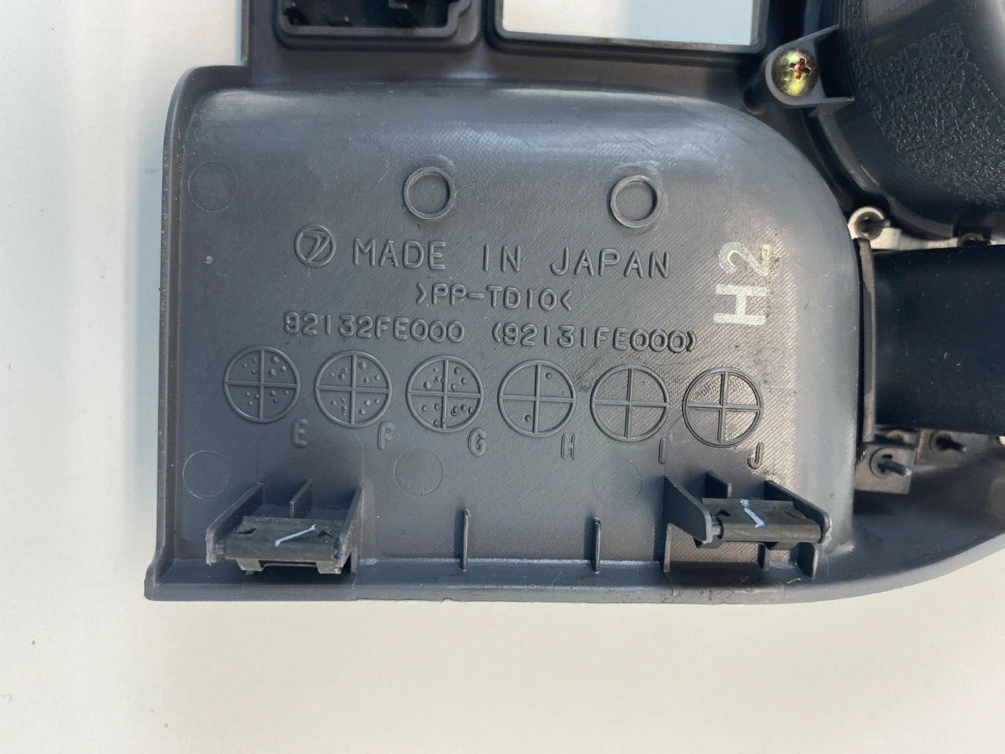 02-04 SUBARU IMPREZA OUTBACK CENTER CONSOLE EMERGENCY BRAKE HANDLE TRIM PANEL