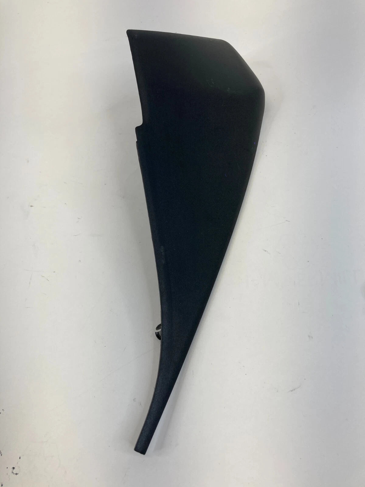 2006-2011 AUDI A6 FRONT RIGHT SIDE INNER DOOR CORNER TRIM 4F0-858-706-B