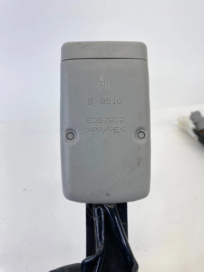 2004-2009 LEXUS RX330 RX350 FRONT RIGHT SIDE SEAT BELT BUCKLE GRAY E067902 OEM