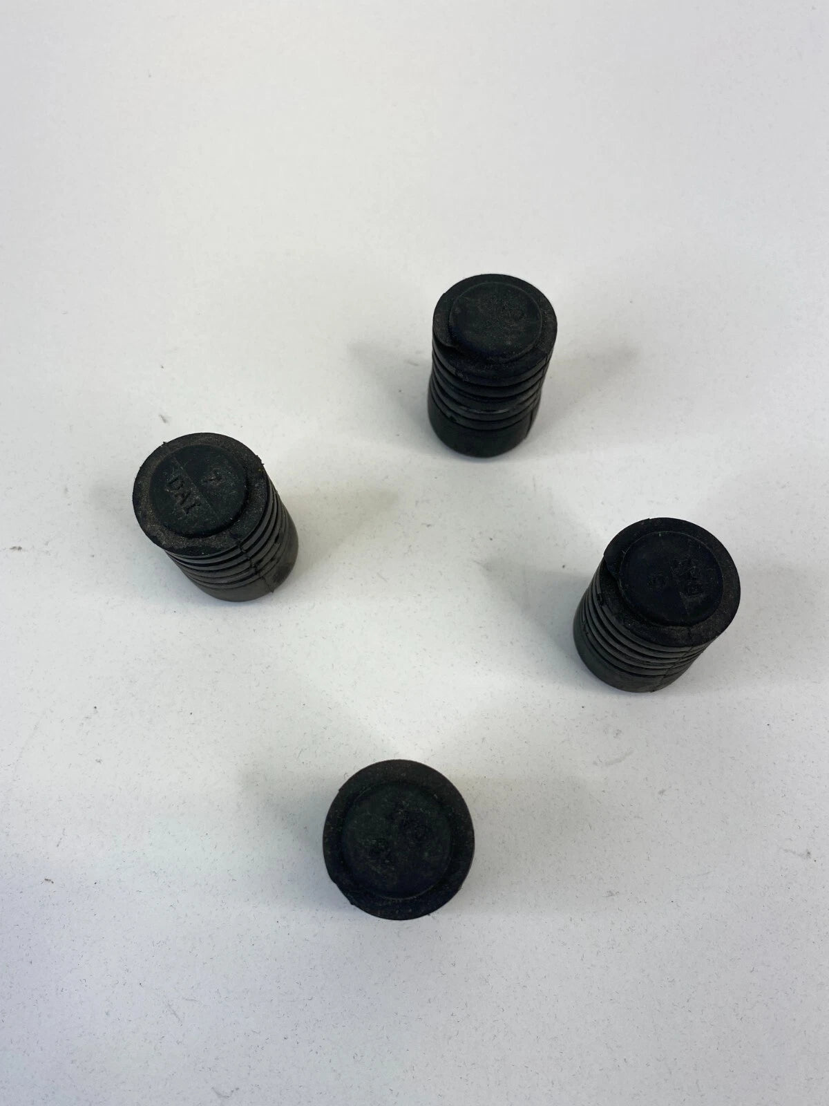 2001-2016 HYUNDAI ELANTRA FRONT HOOD RUBBER CUSHION BUFFER STOPPER BUMPER SET