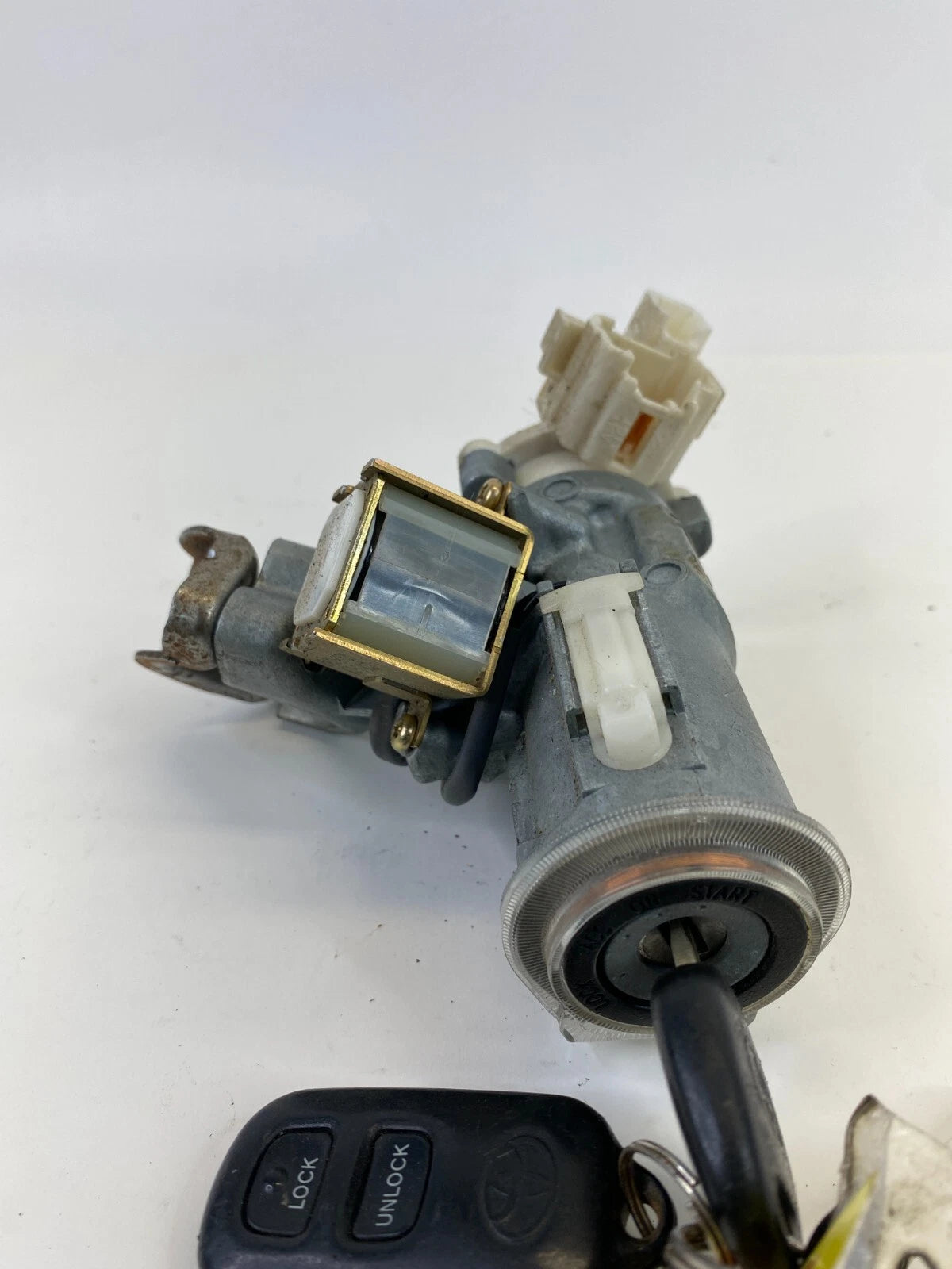 01-03 TOYOTA HIGHLANDER IGNITION SWITCH CYLINDER IMMOBILIZER & KEY 89783-48030