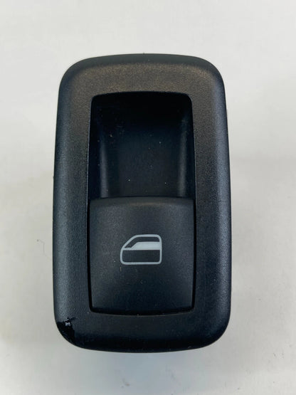 2008-2010 CHRYSLER TOWN & COUNTRY REAR RIGHT DOOR POWER WINDOW SWITCH 04602539AC