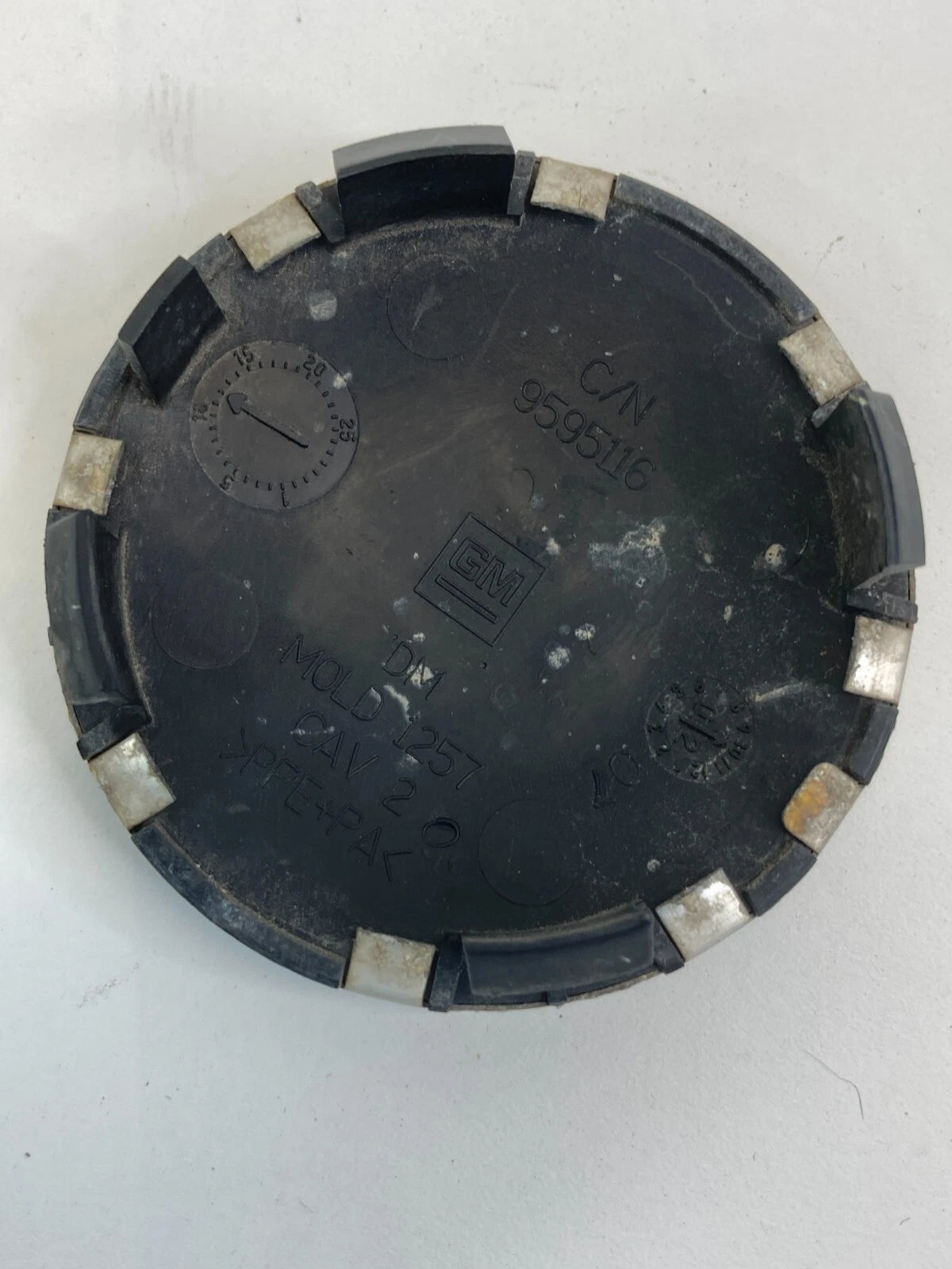 2009-2012 CHEVROLET TRAVERSE WHEEL RIM CENTER CAP HUB CAP 9595116 OEM