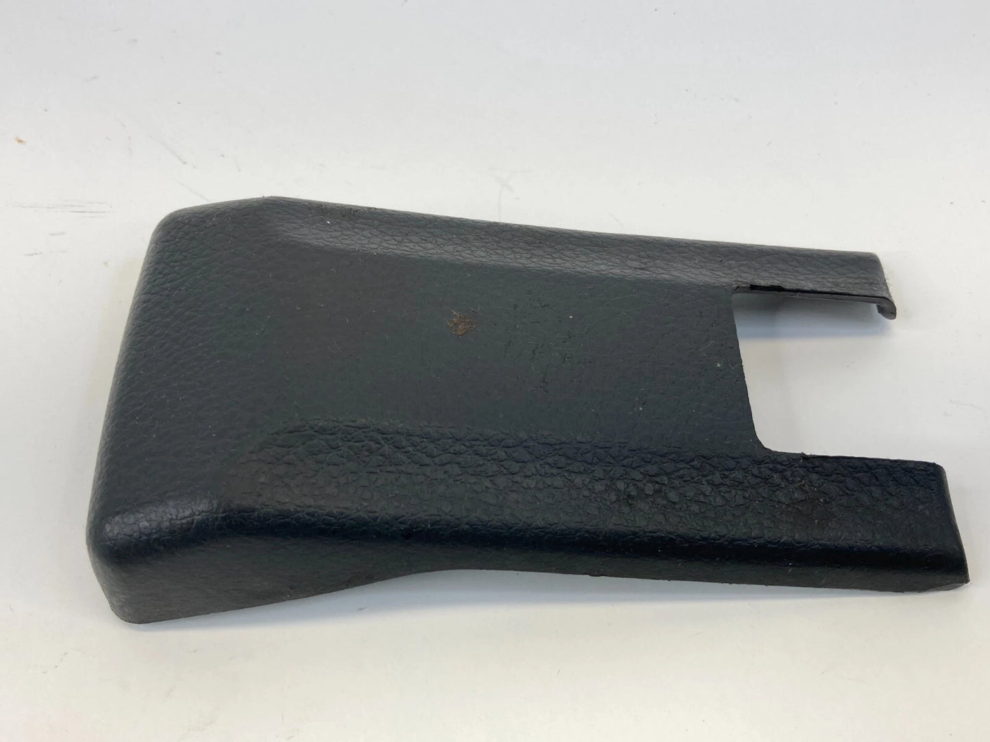 2003-2007 NISSAN MURANO RIGHT SIDE SEAT RAIL TRACK COVER BEZEL TRIM 87507-CA000
