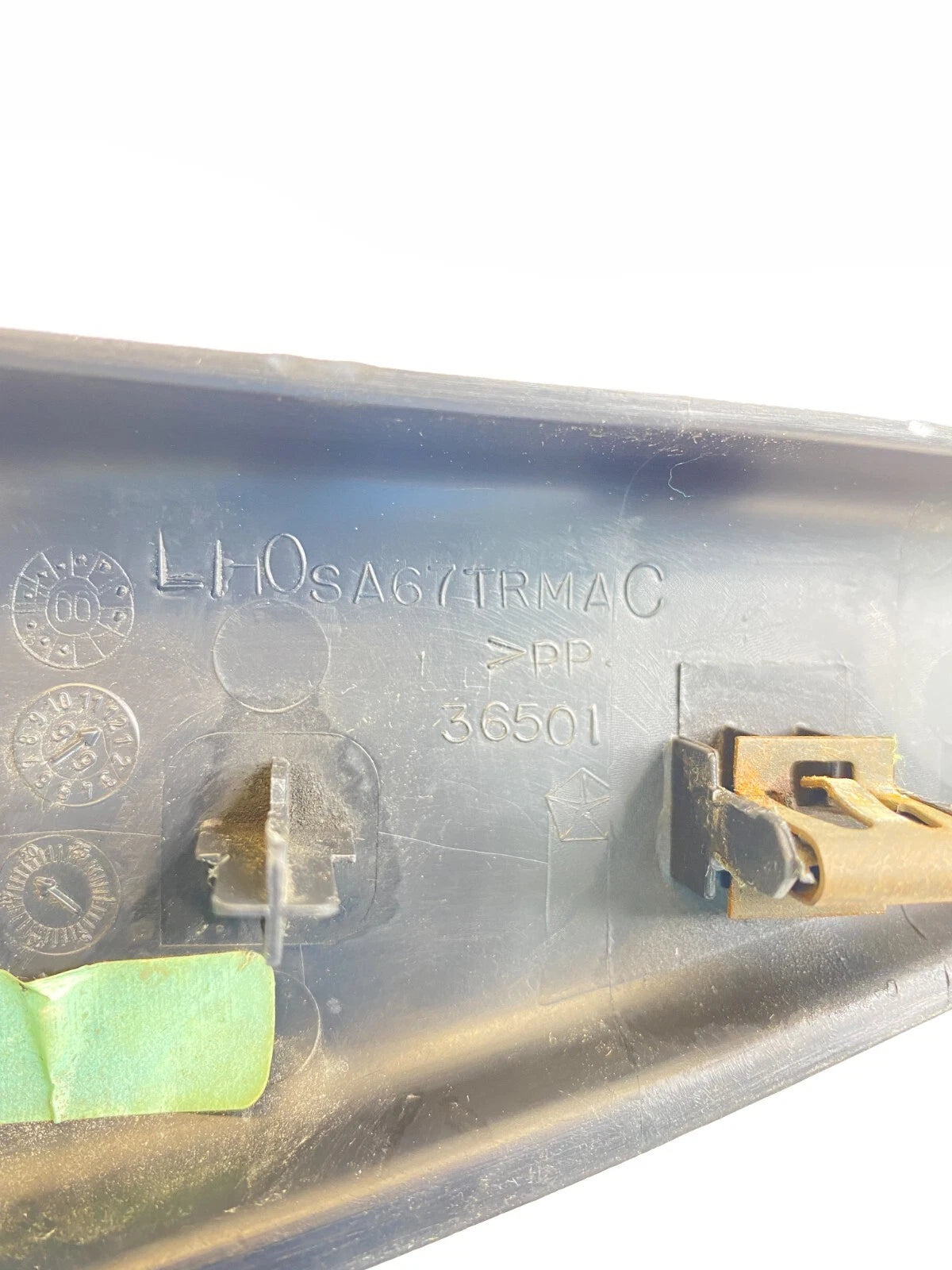 2001-2010 CHRYSLER PT CRUISER REAR LEFT DOOR INTERIOR CORNER COVER 0SA67TRMAC
