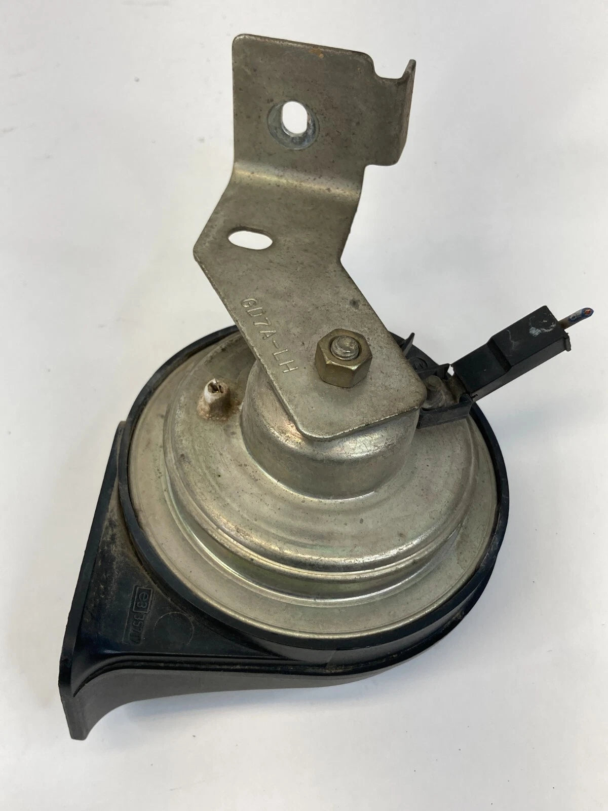 2001 02 03 04 05 06 2007 FORD ESCAPE HIGH HORN ALARM NOTE SIGNAL E335717 OEM