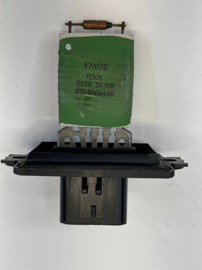 2005-2007 CHRYSLER 300 HEATER BLOWER MOTOR RESISTOR SENSOR UNIT 5061094AB OEM