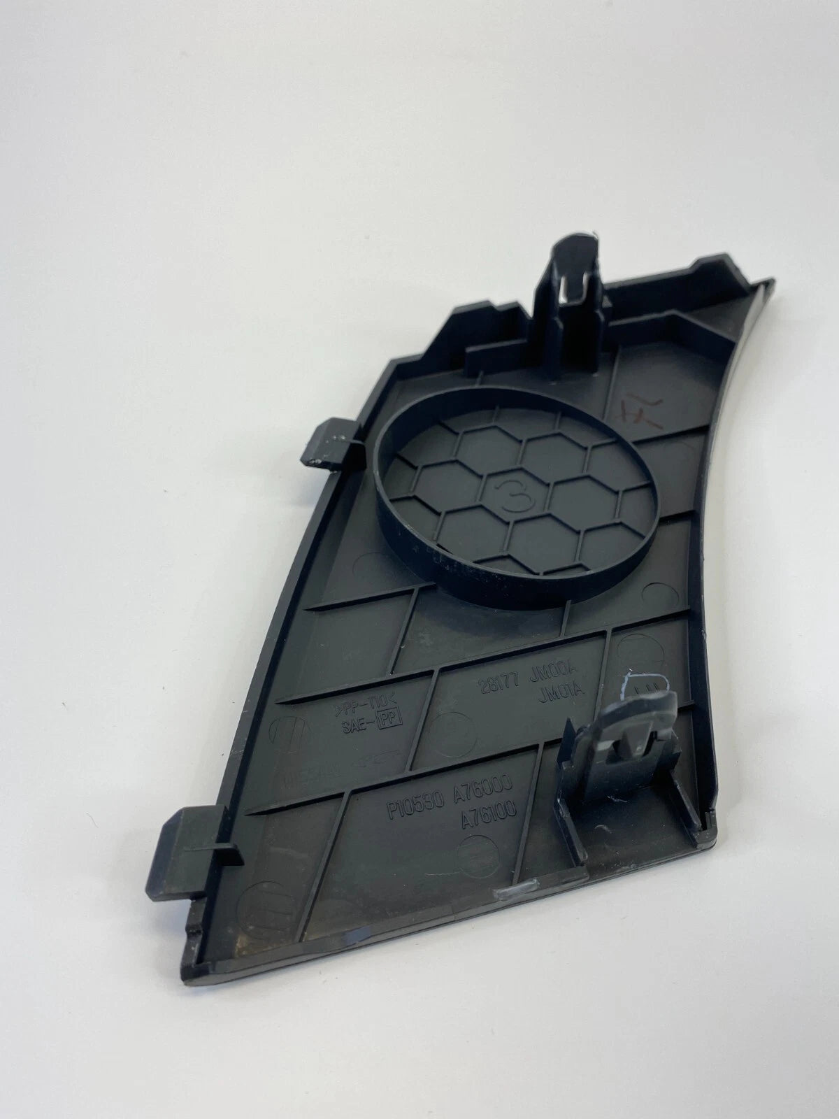 2008-2013 NISSAN ROGUE DASH LEFT DRIVER SIDE SPEAKER COVER GRILLE 28177JM00A OEM