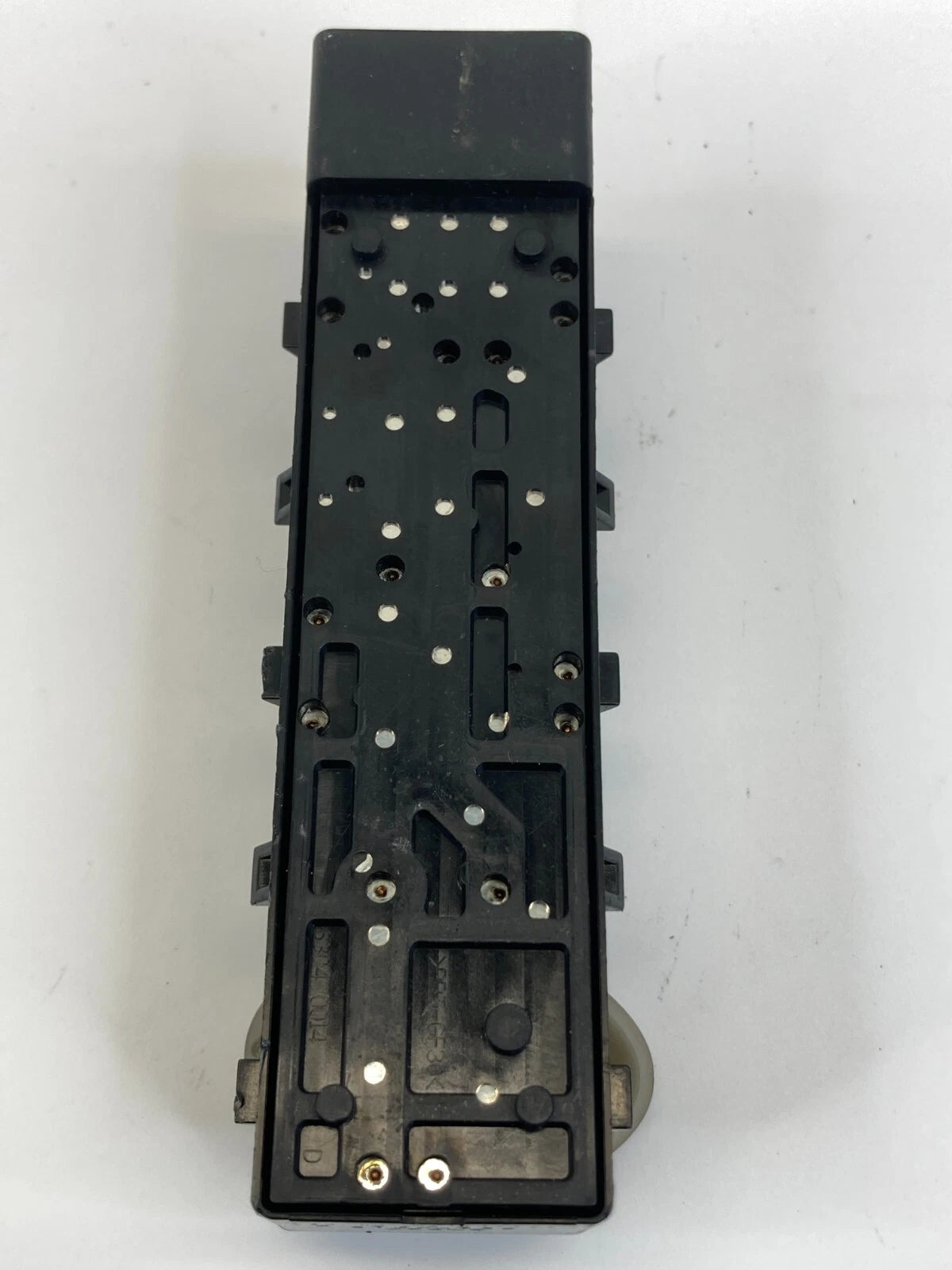 2011-2017 BUICK REGAL FRONT RIGHT SEAT ADJUSTMENT CONTROL SWITCH 25974715 OEM