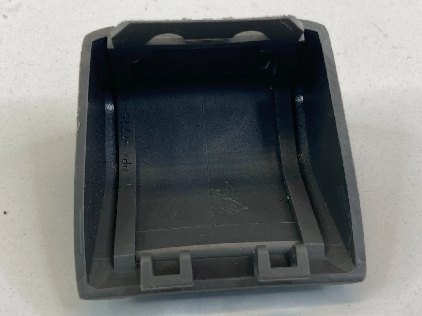 01 02 03 04 VOLVO S60 REAR SEAT CHILD RESTRAINT ANCHOR PLATE COVER TRIM OEM