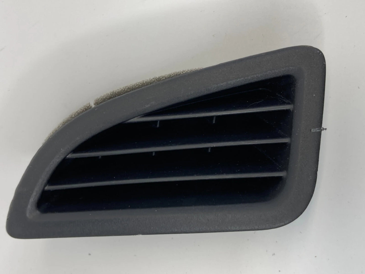 2011-2016 HYUNDAI ELANTRA FRONT RIGH SIDE A/C DASH DEFROSTER AIR VENT GRILLE OEM