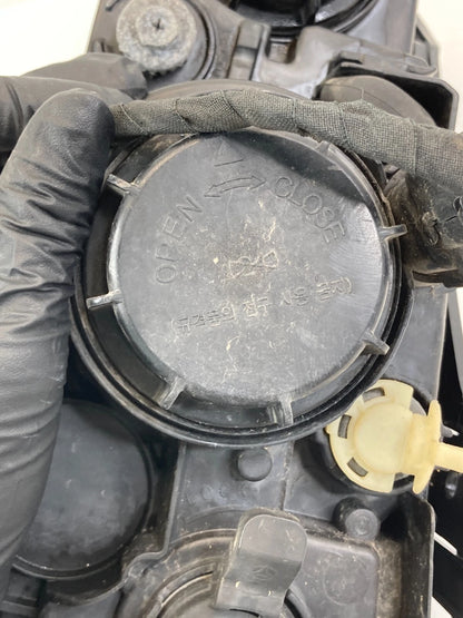 2006-2008 HYUNDAI SONATA FRONT RIGHT PASSENGER SIDE HEADLIGHT HEADLAMP OEM