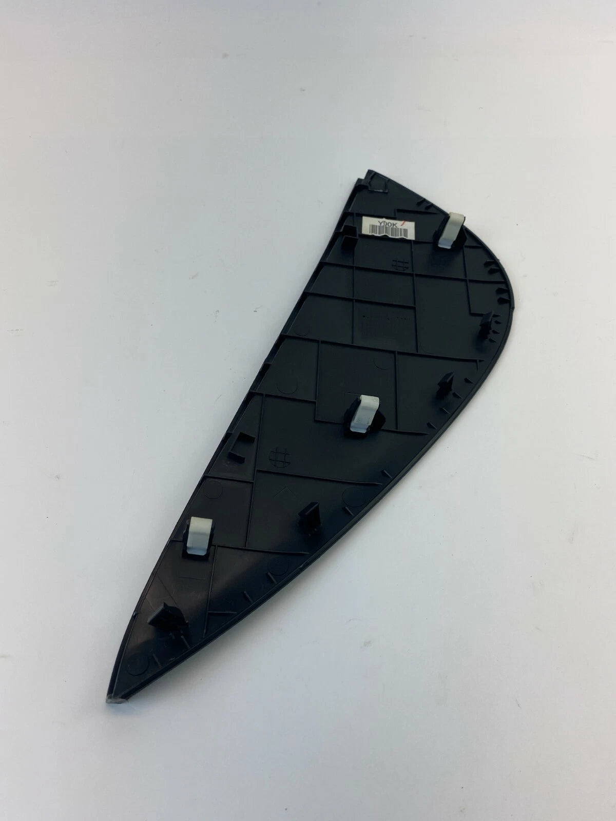 2014-2016 KIA FORTE FRONT RIGHT SIDE DASH END CAP COVER TRIM PANEL 84785-A7001