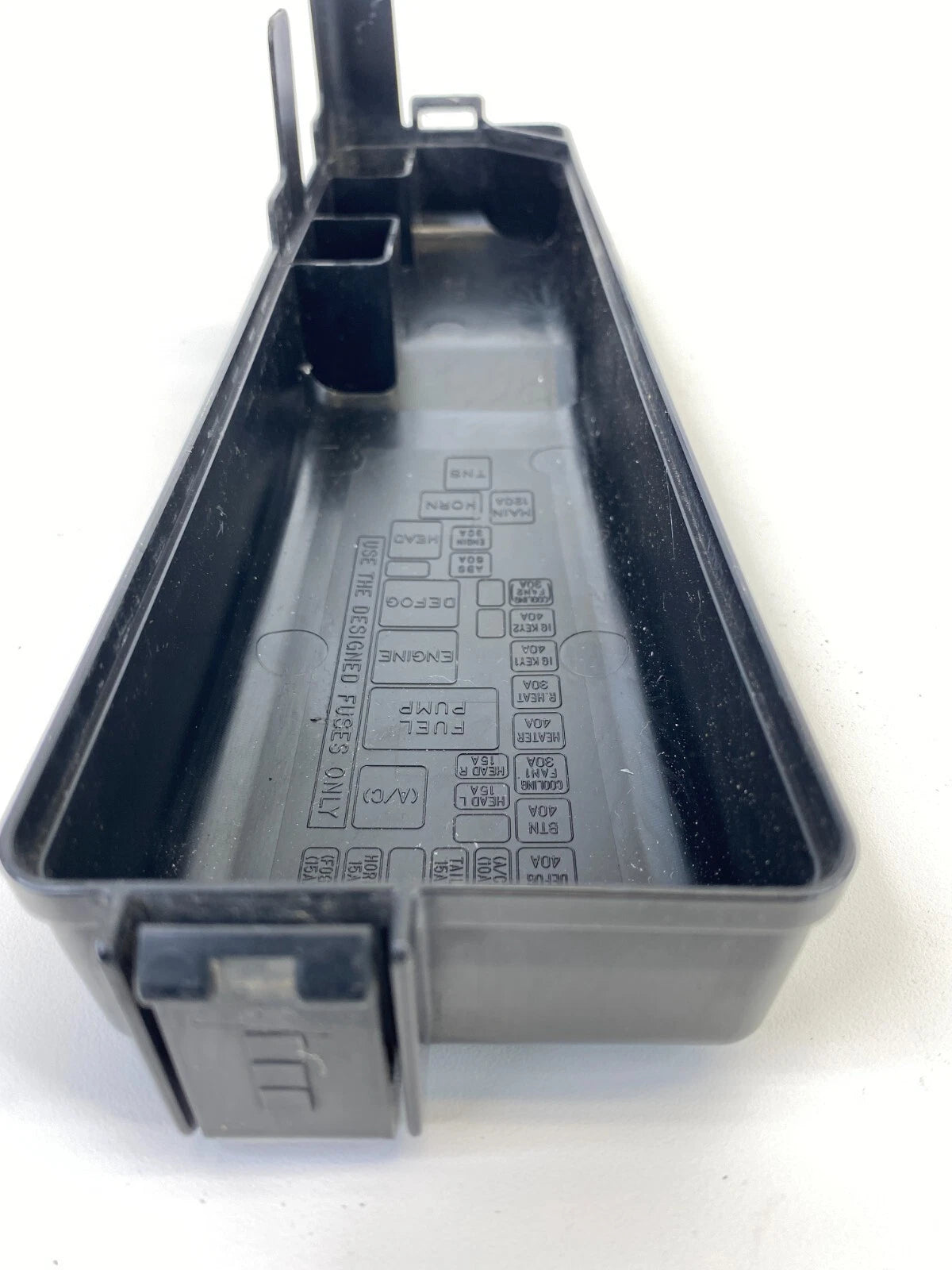 2001 2002 2003 MAZDA MPV ENGINE FUSE BOX RELAY MAIN LID COVER TOP CAP OEM