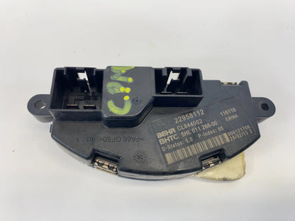 2013-2017 CHEVY TRAVERSE HVAC HEATER BLOWER MOTOR RESISTOR MODULE 22958112