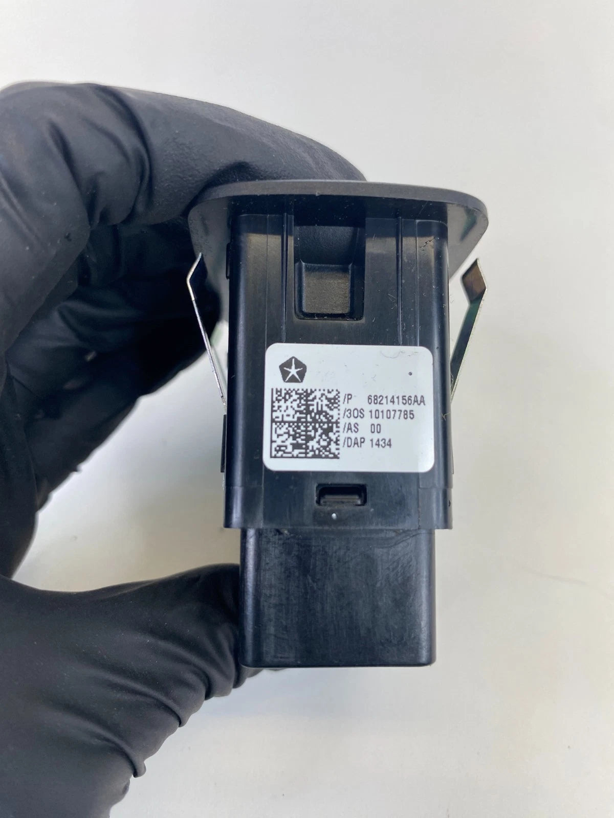 15-17 Chrysler 200 Rear Right Side Power Window Control Switch 68214156AA OEM