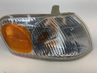 1998-2000 Toyota Corolla Front Right Passenger Headlight Headlamp Light OEM