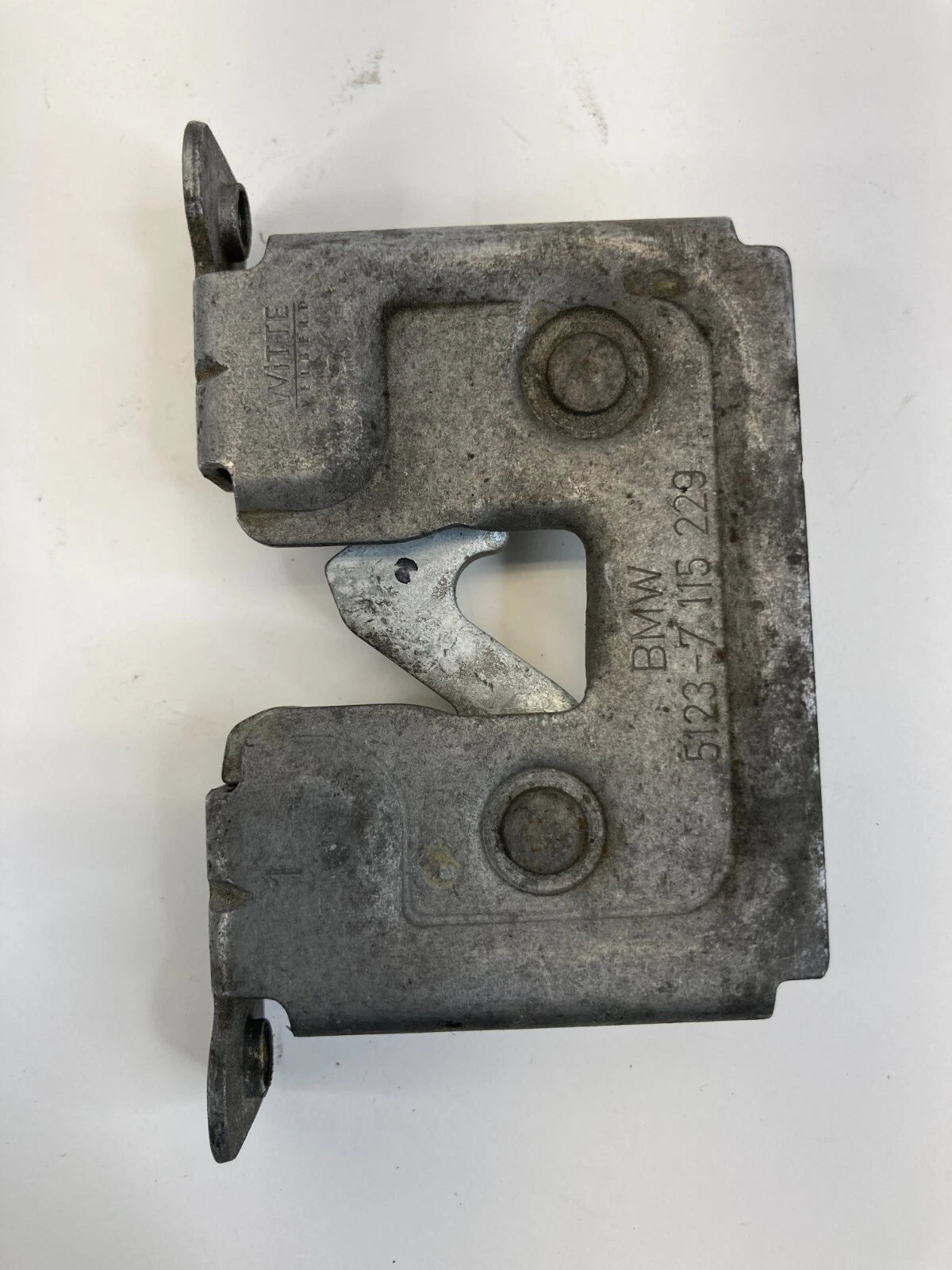 04-07 BMW 530I FRONT LEFT OR RIGHT HOOD LOCK LATCH RELEASE ACTUATOR 51237115229