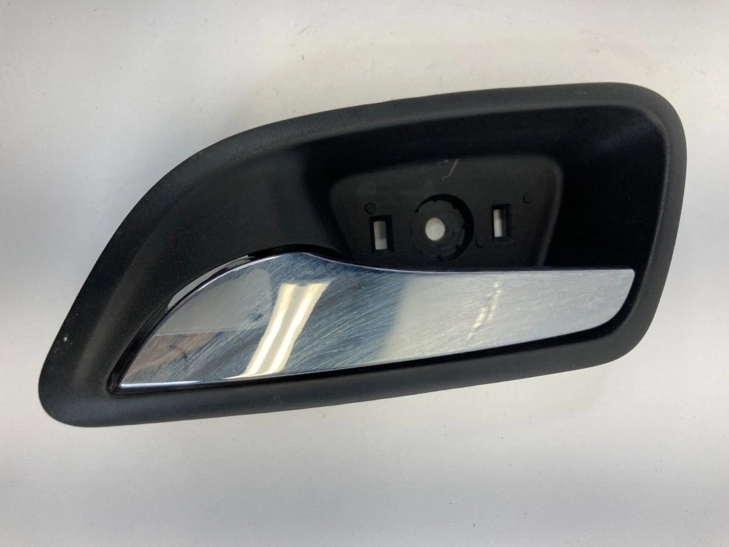 2011-2016 CHEVROLET CRUZE REAR LEFT SIDE INTERIOR INNER DOOR HANDLE 96845901 OEM