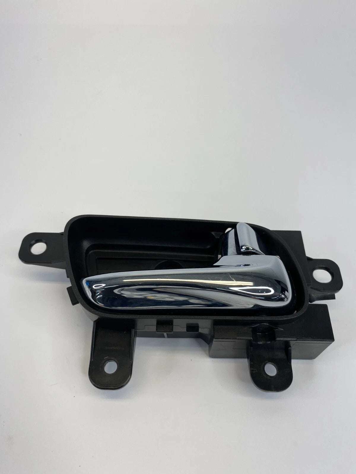 2007 2008 INFINITI G35 SEDAN REAR RIGHT SIDE INTERIOR DOOR HANDLE ASSEMBLY OEM