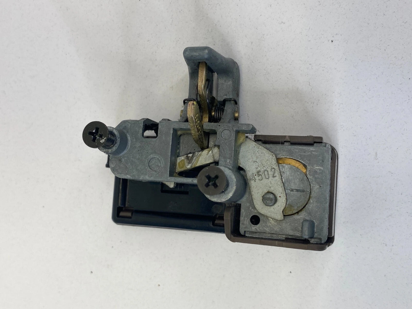 1994-1996 TOYOTA CAMRY GLOVE BOX STORAGE COMPARTMENT LATCH LOCK DOOR HANDLE OEM