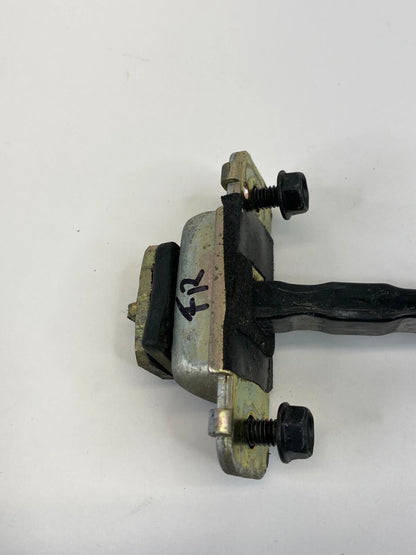 03-09 KIA SORENTO FRONT RIGHT PASSENGER SIDE DOOR CHECK STOP STOPPER DETENT OEM