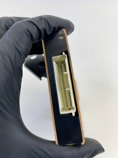 2006-2009 Toyota Prius Multiplex Network Gateway Computer Module Unit 8911147050