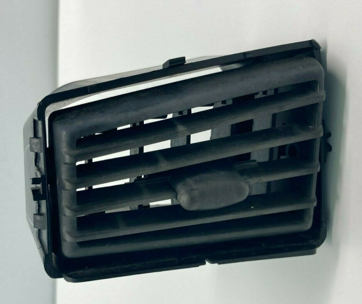 2004-2007 Buick Rendezvous Left Driver Side Dash A/C Heater Air Vent Grille OEM