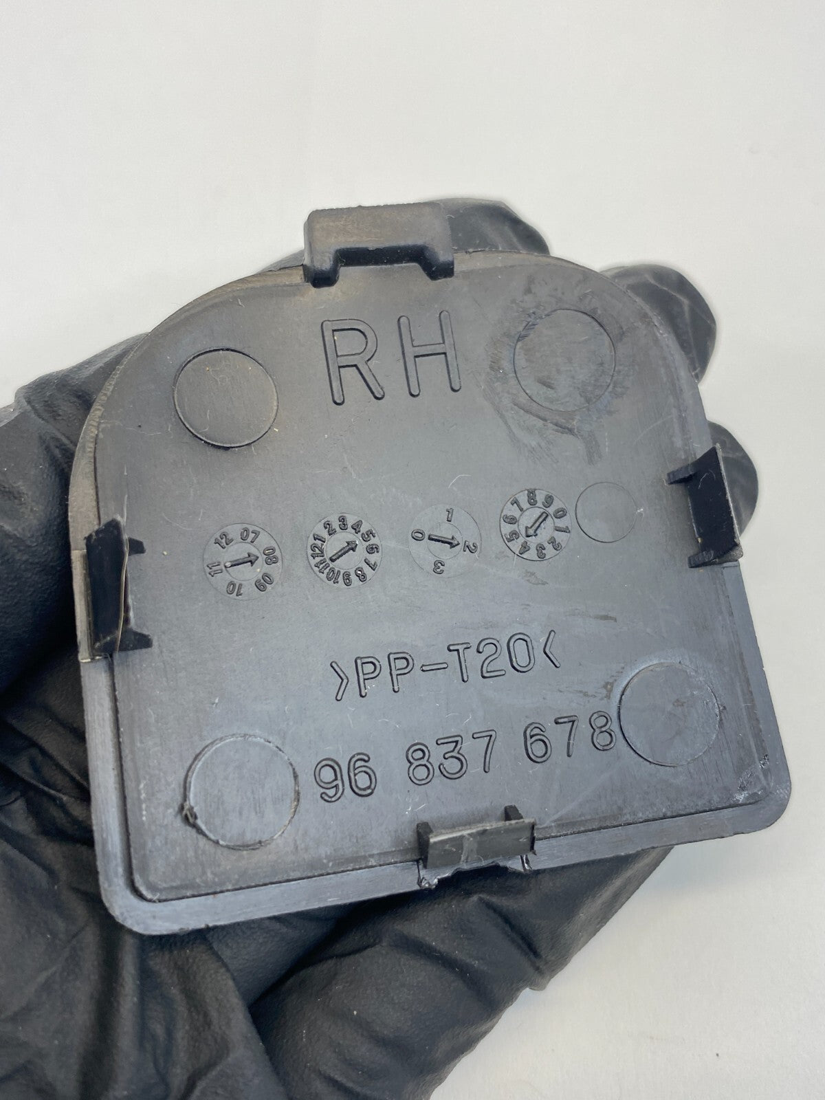 04-11 Chevy Aveo 07-11 Aveo5 Steering Wheel Blank Cover Trim Right Side 96837678