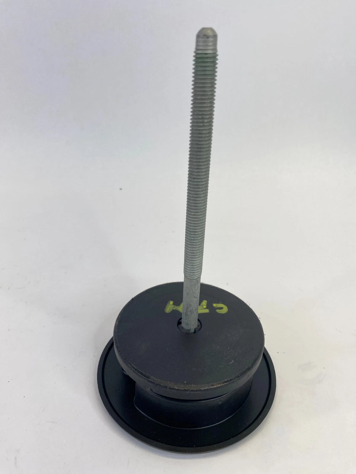 2013-2017 CHEVROLET EQUINOX SPARE TIRE WHEEL HOLDER HOLD DOWN BOLT OEM