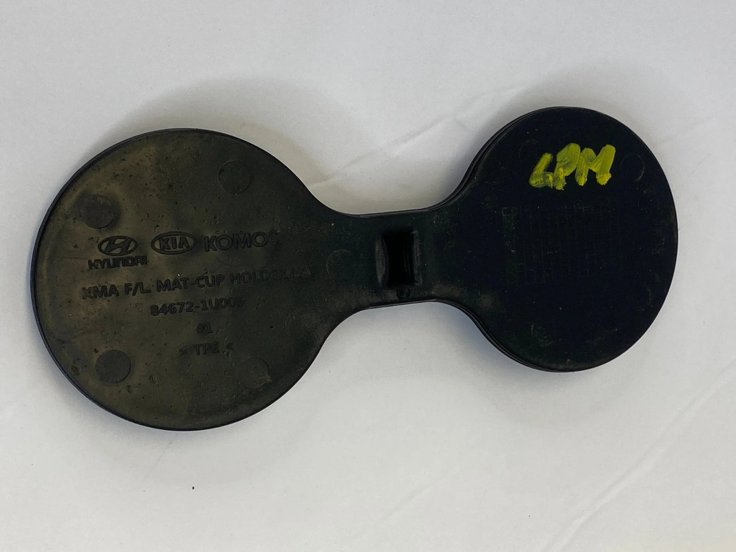 2014 2015 KIA SORENTO CENTER CONSOLE CUP HOLDER RUBBER MAT INSERT OEM 846721U005