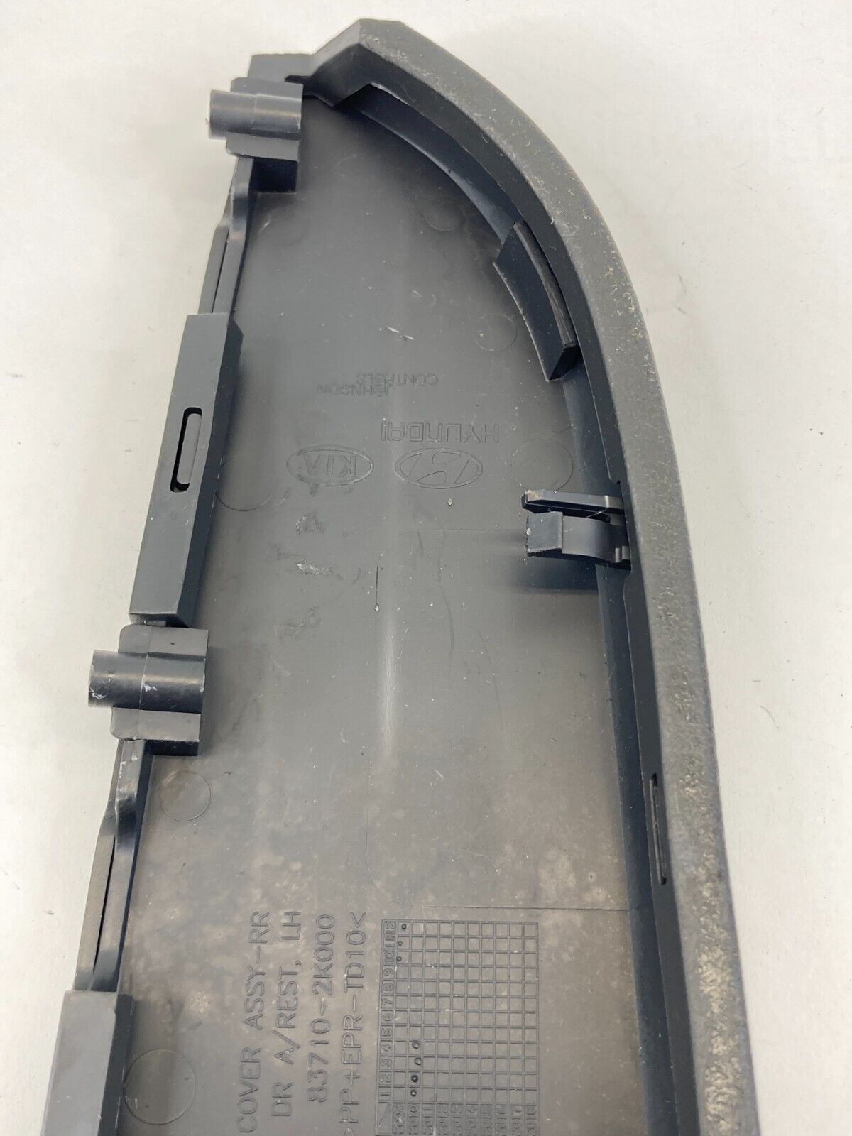 2010 2011 Kia Soul Rear Left Door Side Trim Cover Armrest Trim 83710-2K000 OEM