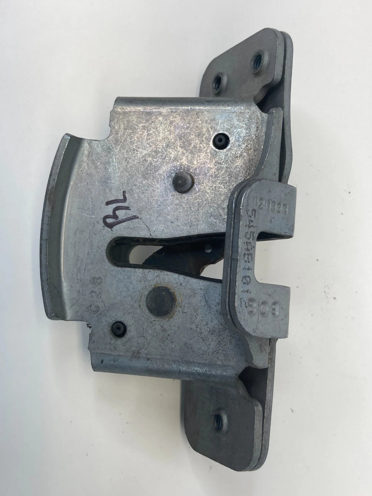 08-16 CHRYSLER TOWN & COUNTRY REAR LEFT SIDE SLIDING DOOR LOCK LATCH CATCH OEM