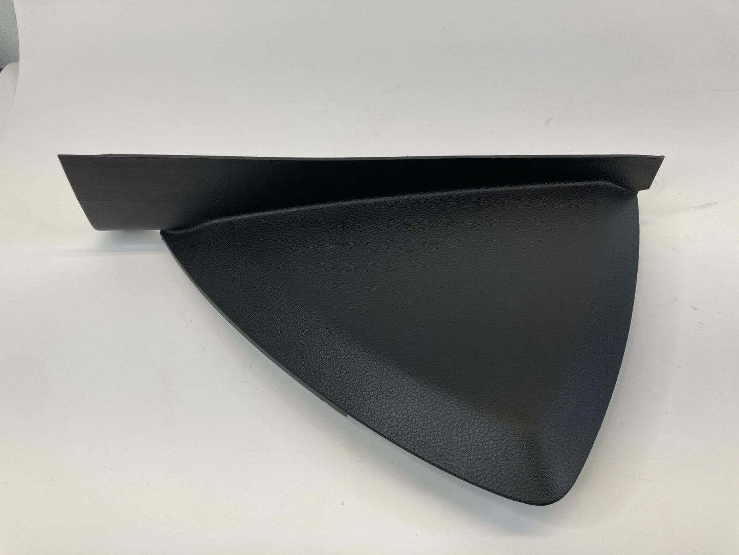 12-18 FORD FOCUS FRONT LEFT DRIVER DASH END CAP COVER BEZEL TRIM BM-51A044C61