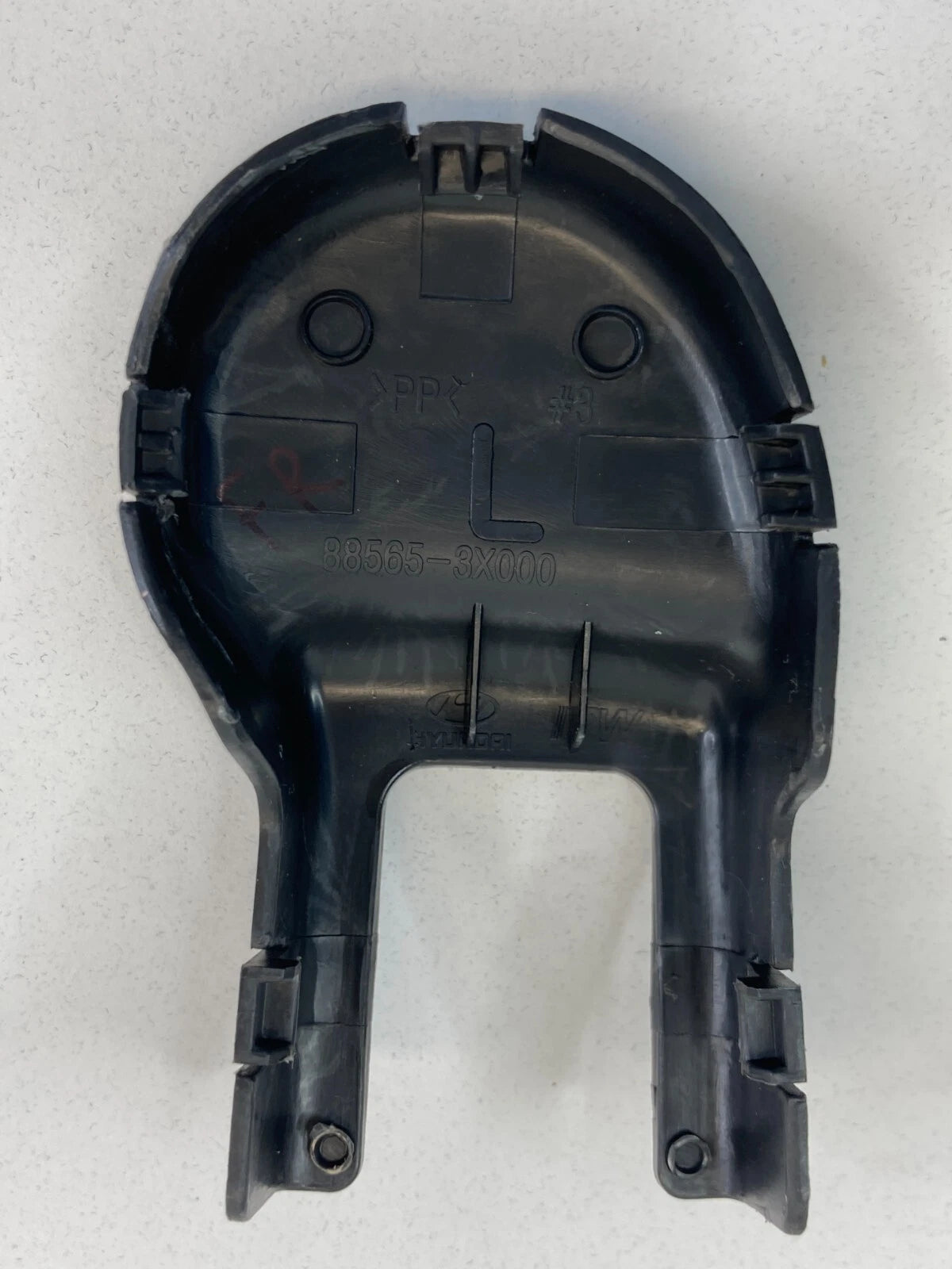 2011-2016 HYUNDAI ELANTRA FRONT RIGHT SIDE TRACK END COVER TRIM 88565-3X000 OEM