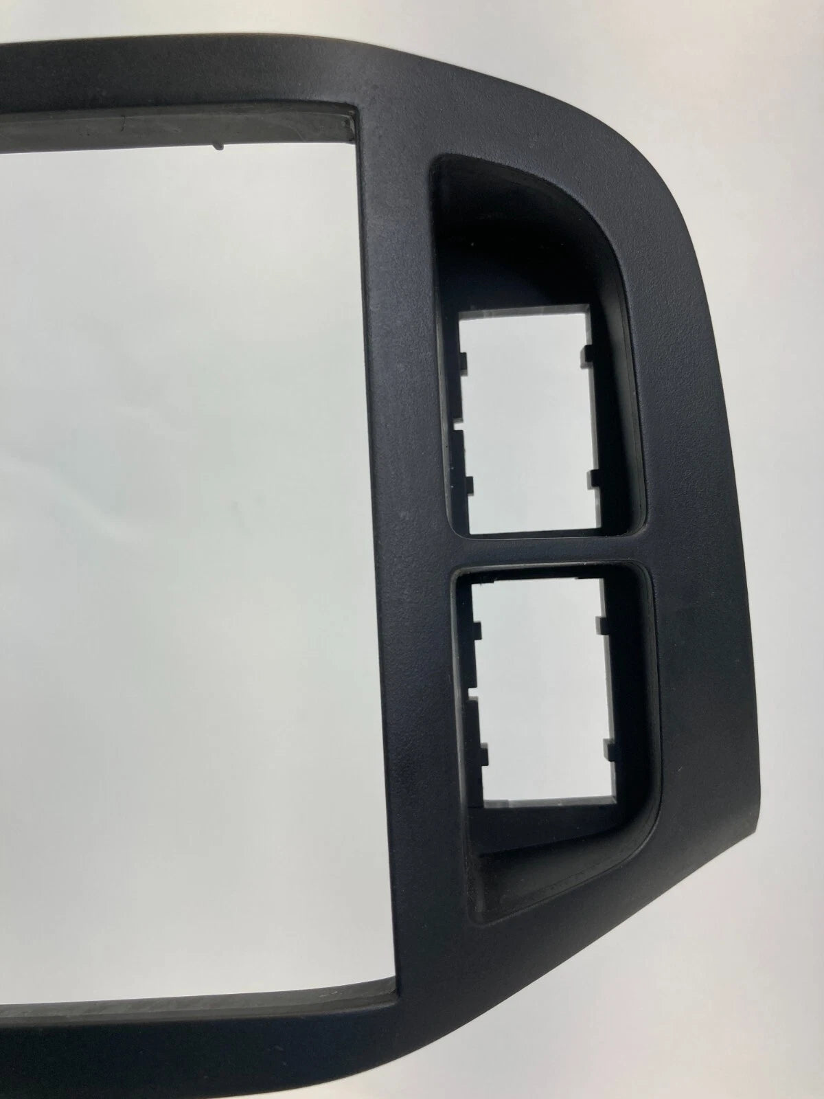 2003-2005 HONDA PILOT CENTER DASH RADIO HAZARD & VTM SWITCH COVER TRIM BEZEL OEM