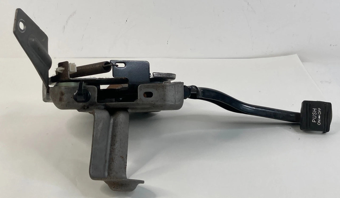 2013-2018 HYUNDAI SANTA FE 3.3L PARKING EMERGENCY BRAKE PEDAL ASSEMBLY OEM