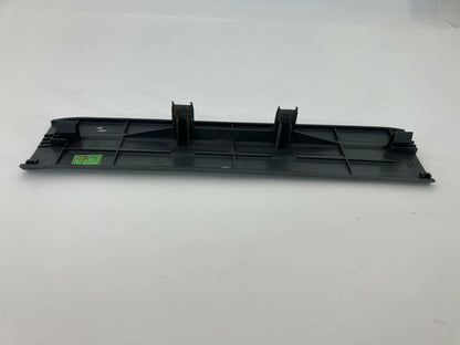 2003 KIA SORENTO REAR RIGHT FLOOR DOOR SCUFF SILL PLATE TRIM 85873-3E000 OEM