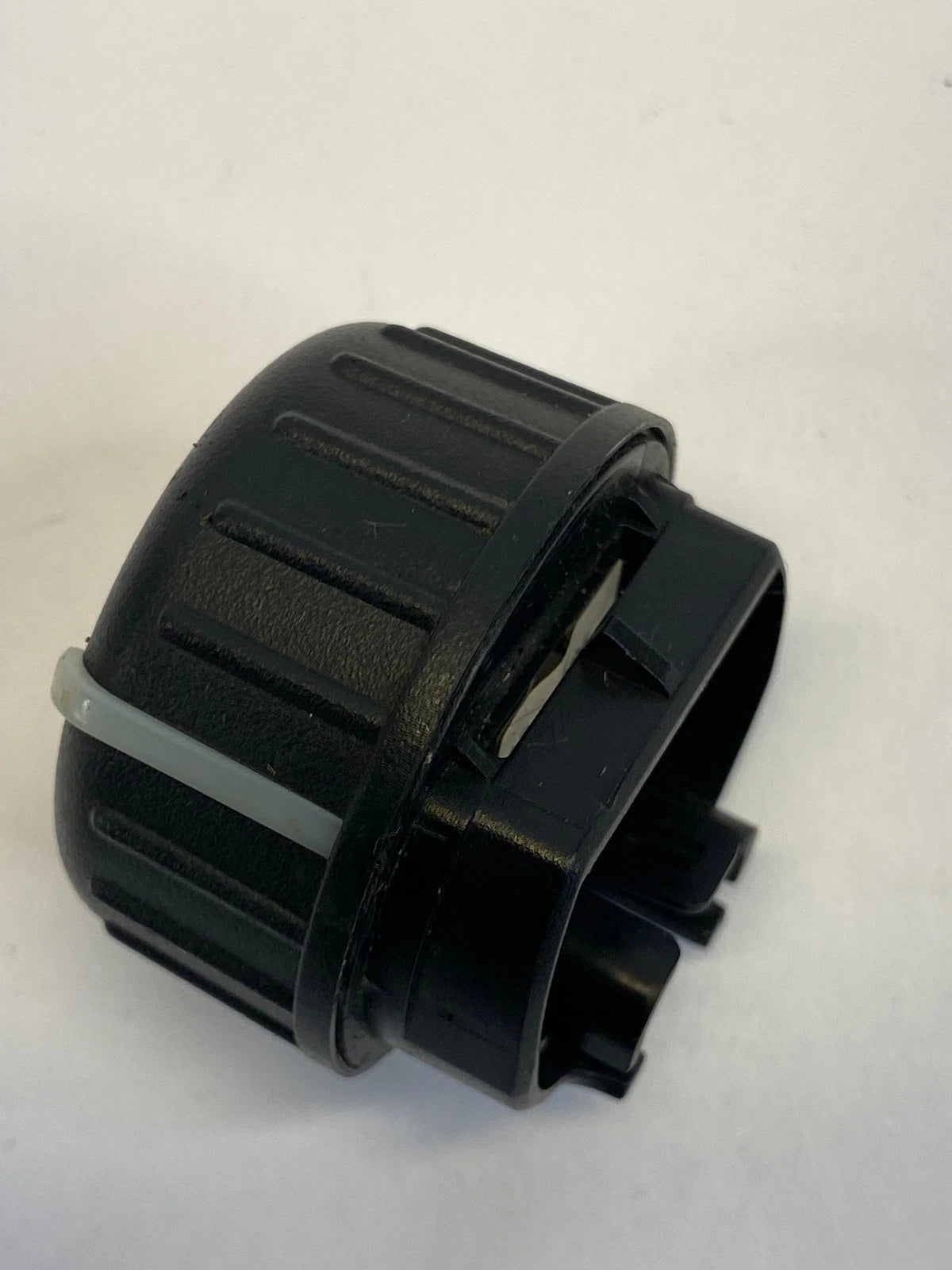 2002-2006 CHEVROLET TRAILBLAZER REAR HVAC BLOWER FAN CONTROL SWITCH OEM 15081585