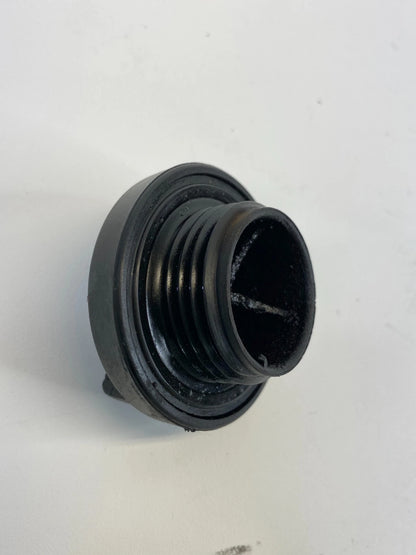 02 03 04 05 06 TOYOTA SOLARA 2.4L L4 ENGINE OIL FILLER FLUID CAP LID COVER OEM