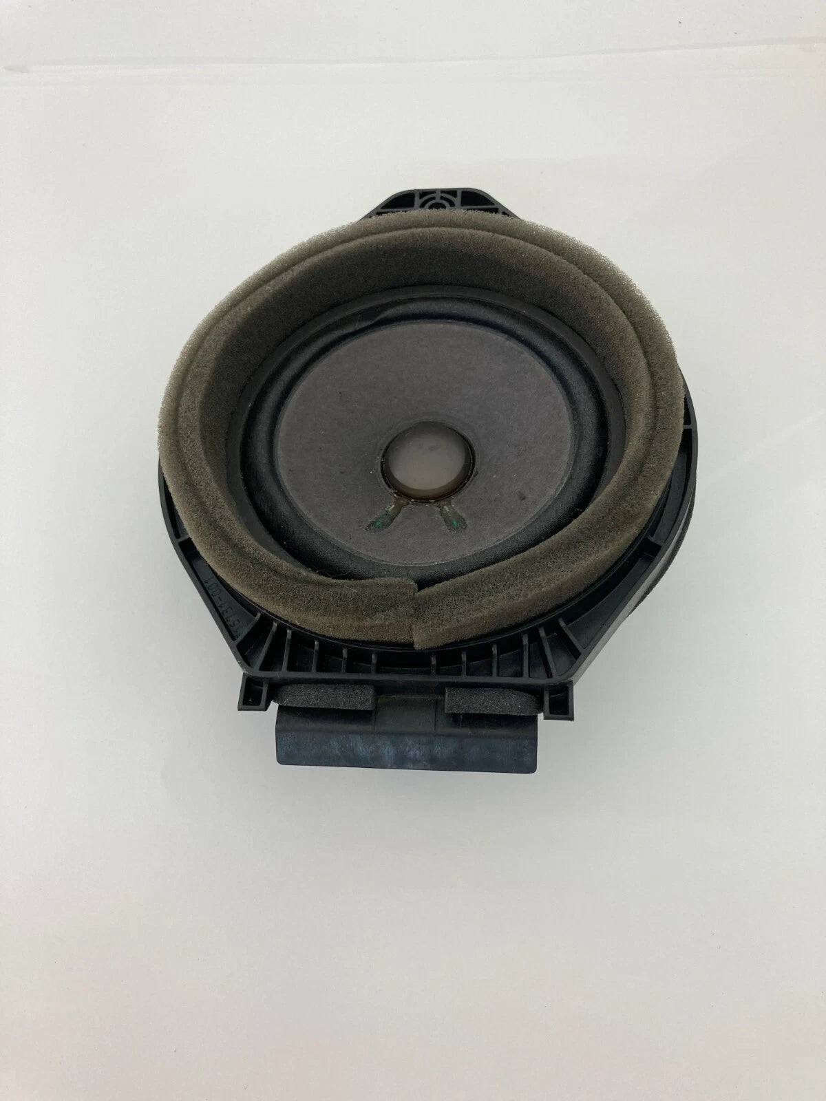 2009 2010 SATURN OUTLOOK 10-16 GMC ACADIA REAR LEFT DOOR SPEAKER BOSE 25994308