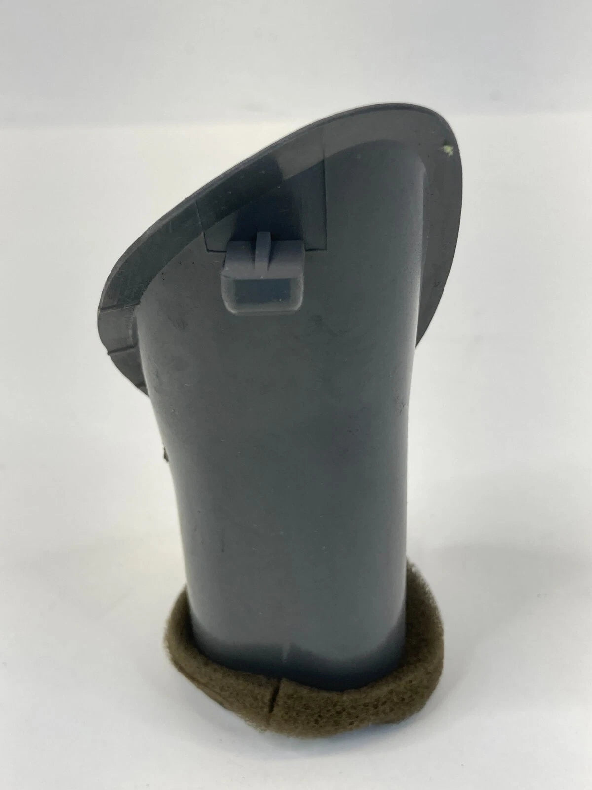 1999 2000 HYUNDAI ELANTRA SEDAN DASH RIGHT DEFROSTER DEFROST A/C AIR VENT GRILLE