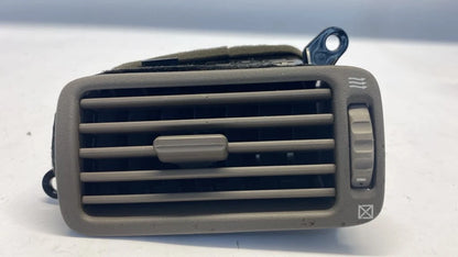 95-00 LEXUS LS400 FRONT RIGHT PASSENGER SIDE DASH OUTER A/C AIR VENT 55670-50030
