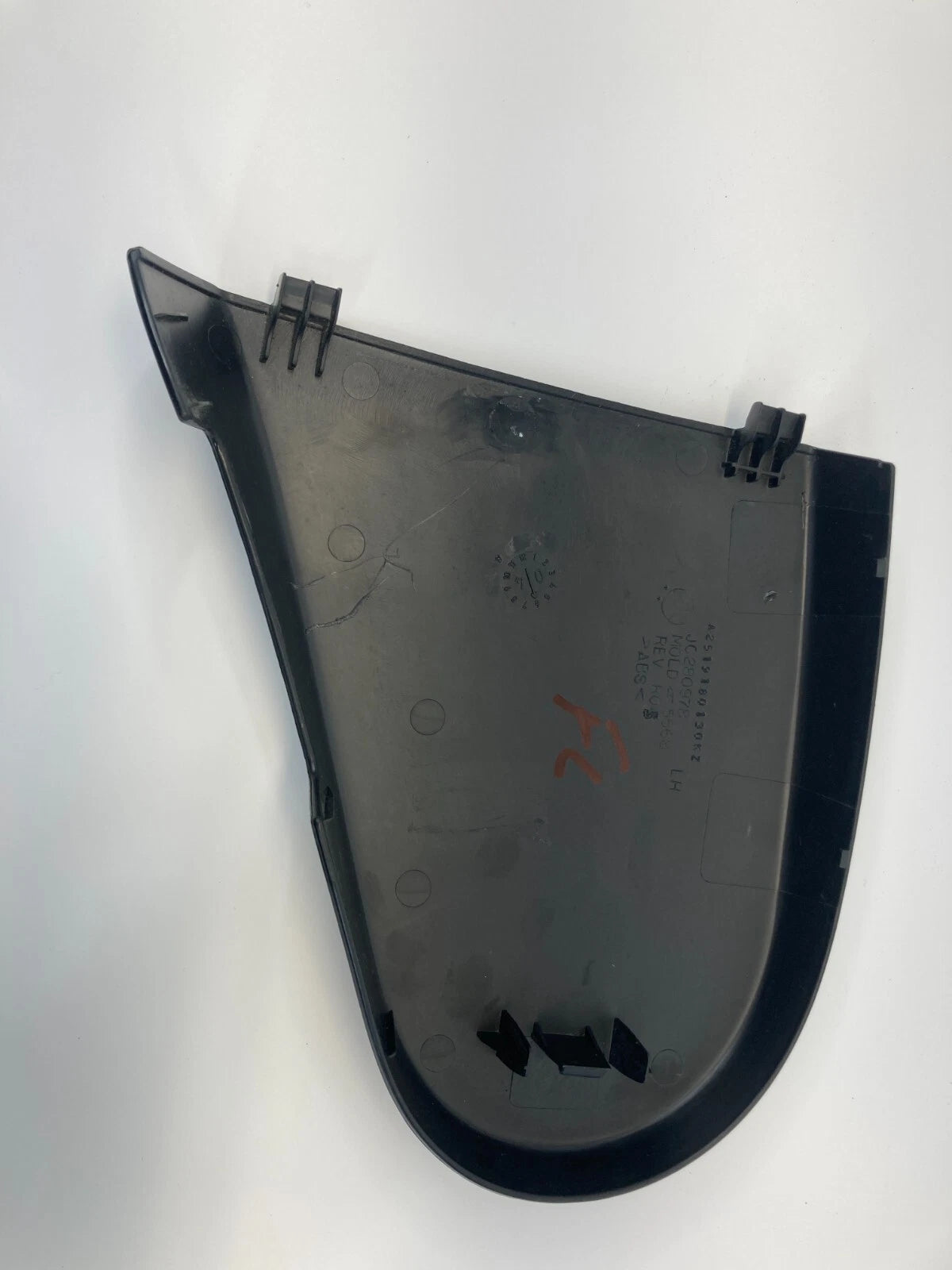 2006-2011 MERCEDES-BENZ ML350 FRONT LEFT DRIVER SIDE SEAT BELT COVER 2519180130