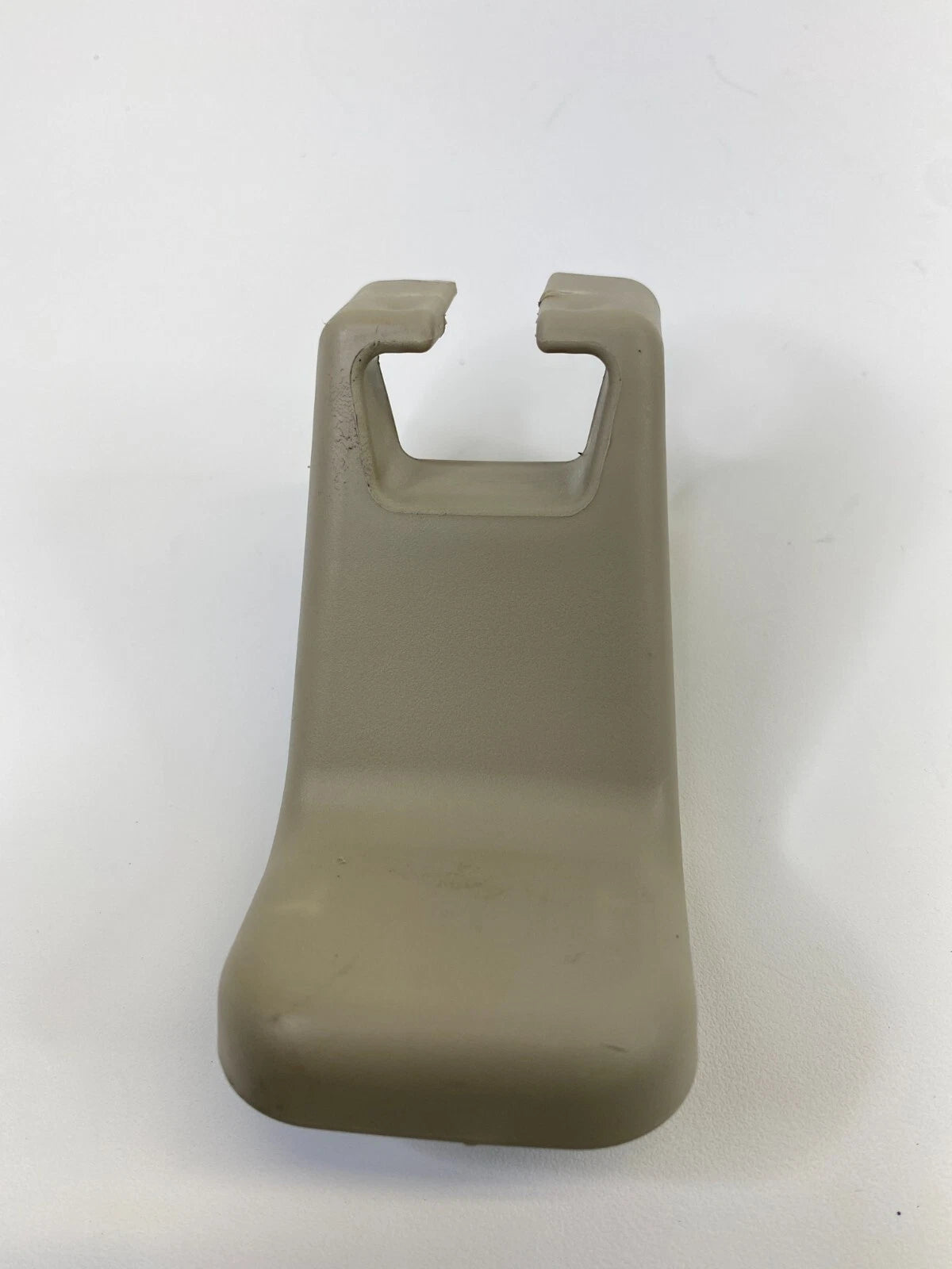 04-08 TOYOTA SOLARA FRONT RIGHT OUTER LEFT SIDE SEAT TRACK END COVER CAP TRIM