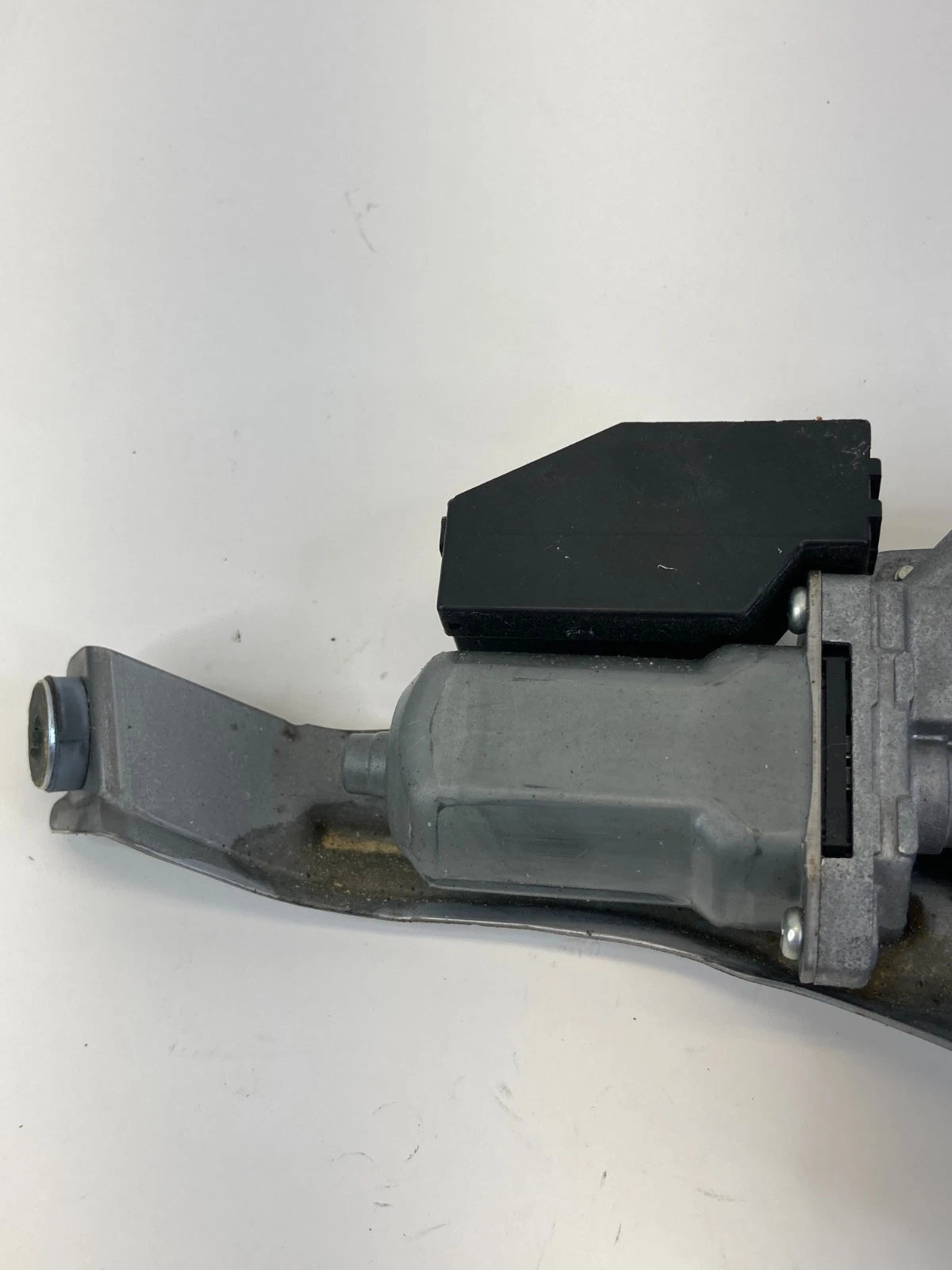 2010 TOYOTA PRIUS REAR HATCH LIFTGATE BACK WINDOW WIPER MOTOR ASSEMBLY OEM