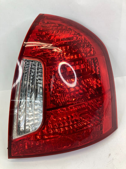 06-11 Hyundai Accent Sedan Rear Right Passenger Side Tail Light Taillight Lamp