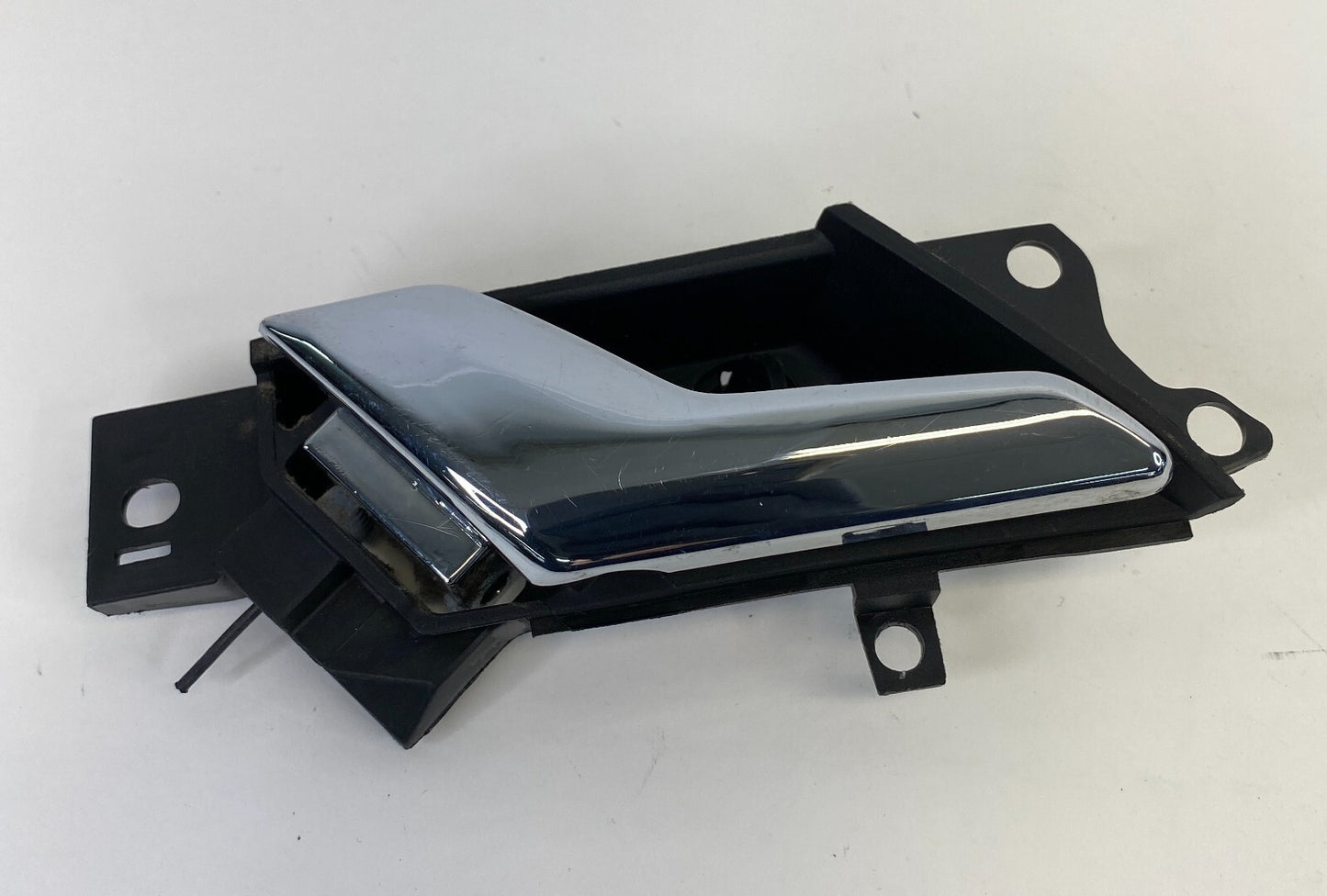 2008 2009 2010 Saturn Vue Rear Left Back Door Interior Inner Handle 96660863 OEM